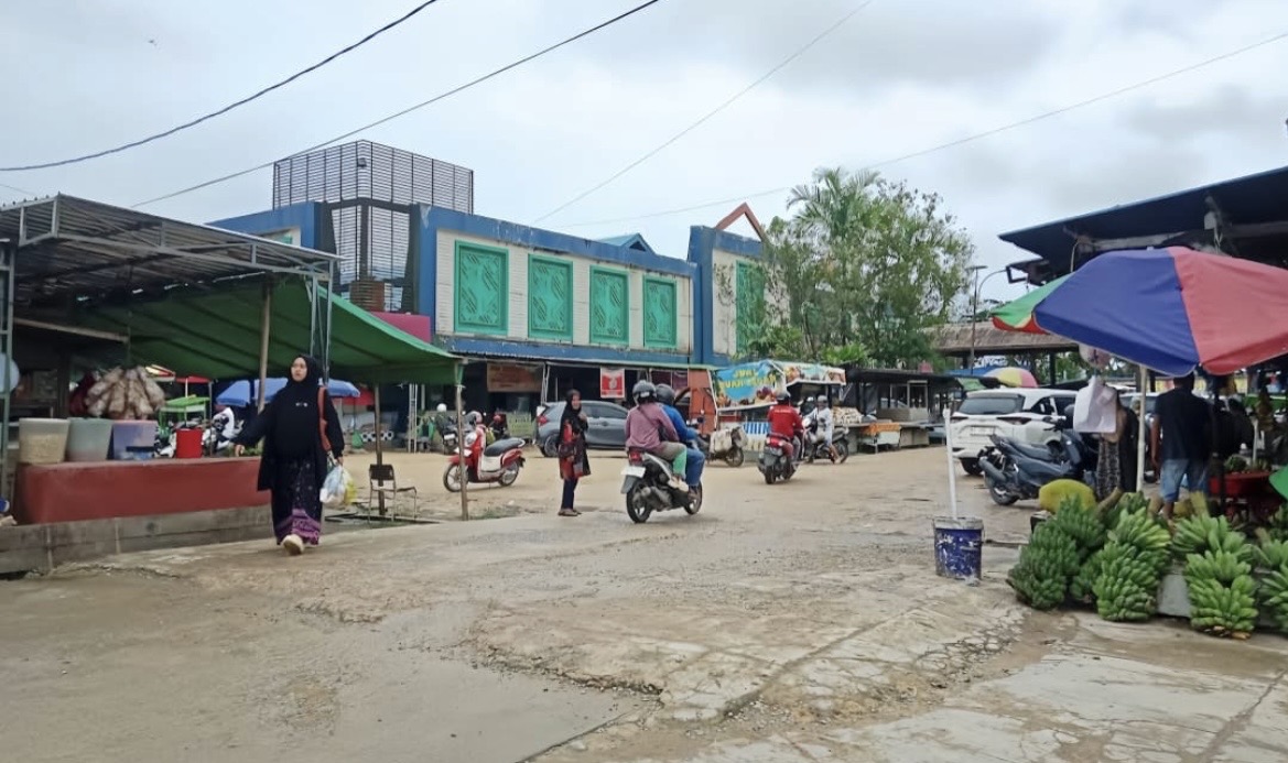 Ritel Modern Buka Subuh, Pedagang Pasar Induk Sangatta Utara Makin Terjepit
