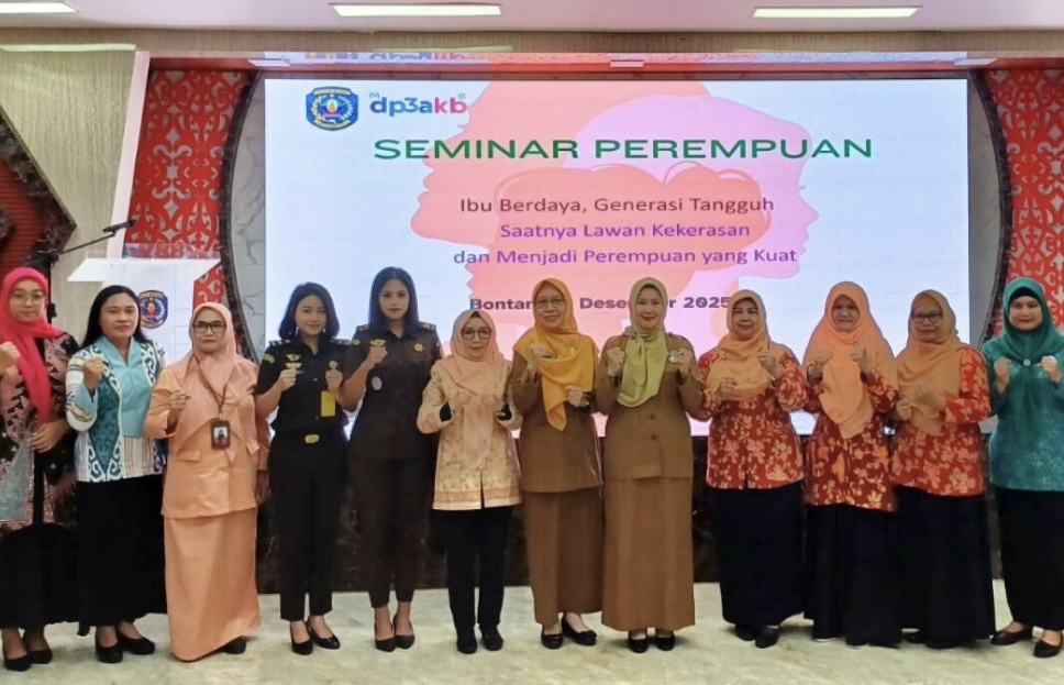 DWP DPMPTSP Bontang Hadiri Seminar Perempuan, Serukan Sikap Responsif Gender