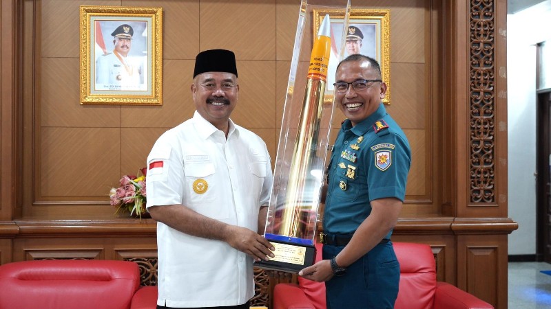 Penyerahan Naskah Perjanjian Hibah Daerah Dilakukan di Rumah Bupati Kukar