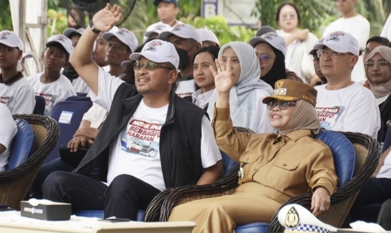 Neni Moerniaeni Lepas Ratusan Mayarakat yang Mengikuti Program Mudik Pupuk Indonesia