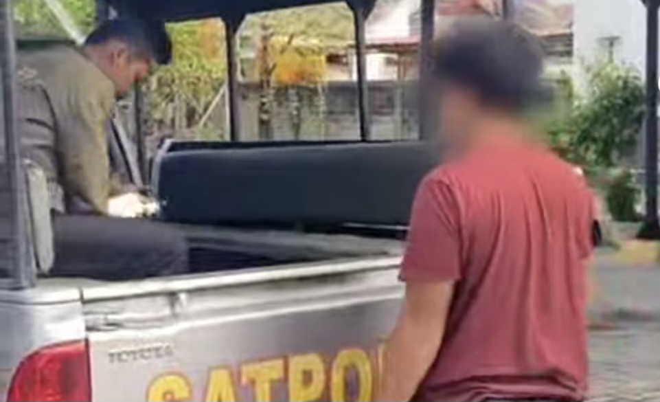 Satpol PP Evakuasi Orang Terlantar ke Rumah Singgah Parikesit