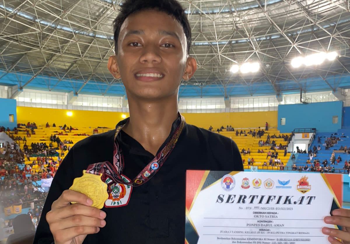 Congtratulation, Okto Satria Putra Raih Juara 1 Kejuaraan Silat Antar Perguruan Sekota Makassar