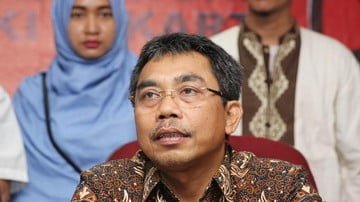 PDIP Kritik Anies Bangun Rumah Panggung di Daerah Banjir