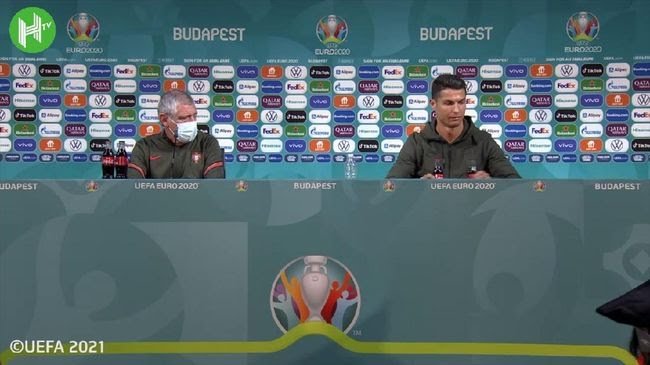 Saham Coca-Cola Anjlok Gara-gara Botolnya Digeser Ronaldo