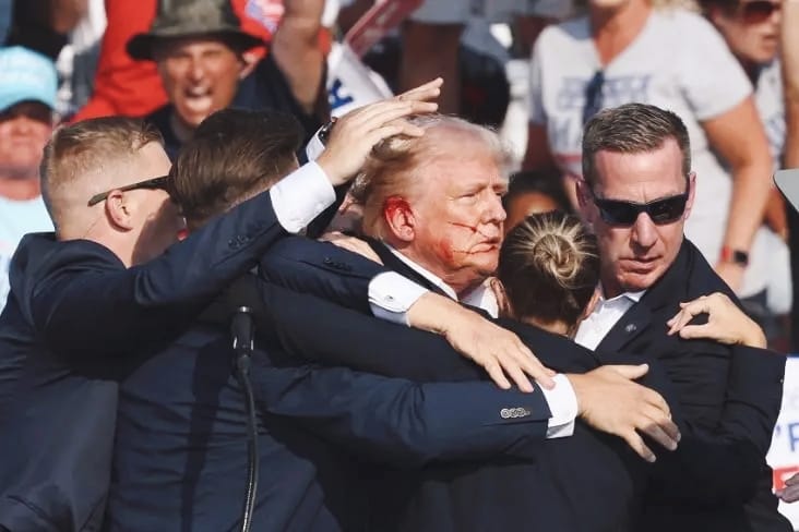 Donad Trump ditembak saat kampanye di Butler, Pennsylvania.