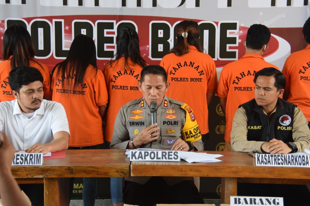 31 Tersangka Narkoba dan 48,76 Gram Sabu Diamankan di Bone Selama Juli 2024