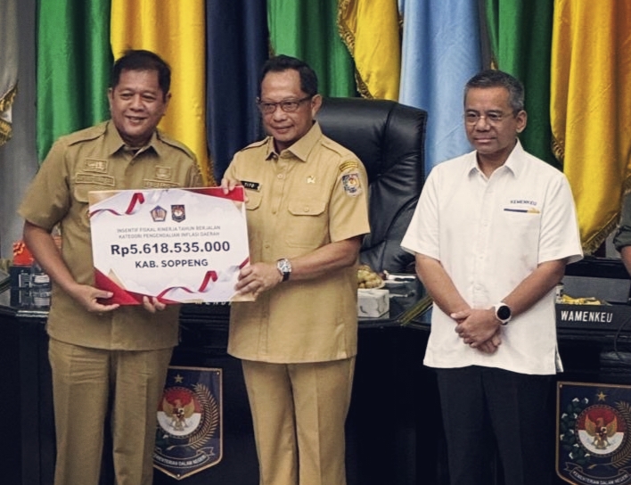 Bupati Soppeng Raih Insentif Fiskal untuk Pengendalian Inflasi Daerah, Satu-satunya di Sulsel