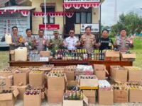 Ratusan botol miras ilegal disita polisi Kukar (dok: Polsek Tabang)