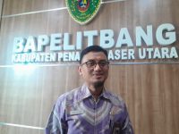 Sekretaris Badan Perencanaan, Penelitian dan Pengembangan (Bapelitbang) Kabupaten Penajam Paser Utara (PPU), Arif Afandi ditemui di kantornya, Kamis (22/10/2026). (Expresi)